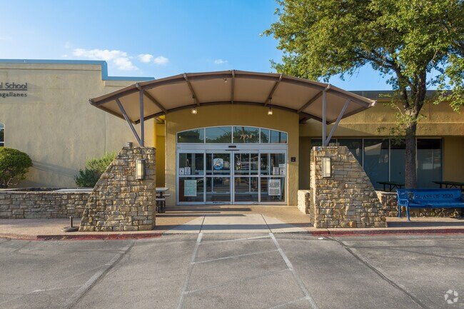 Magellan International School