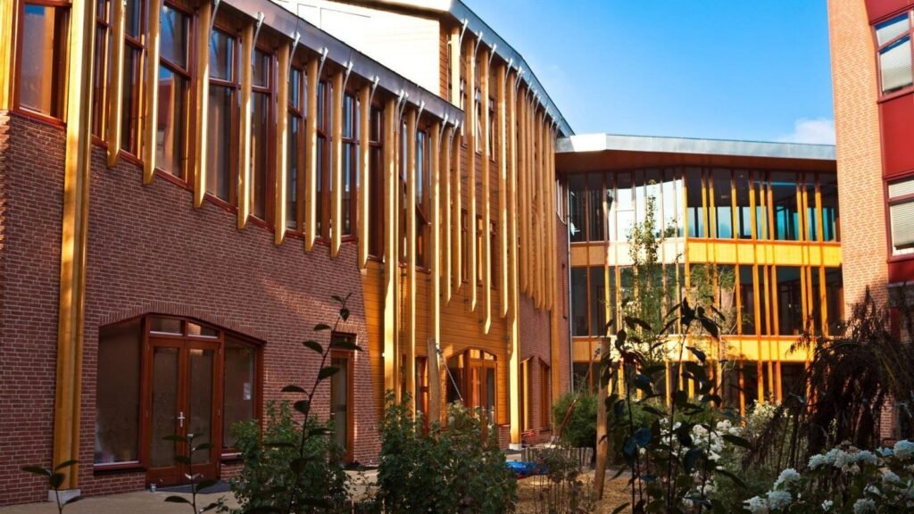 International School of Amsterdam (ISA)