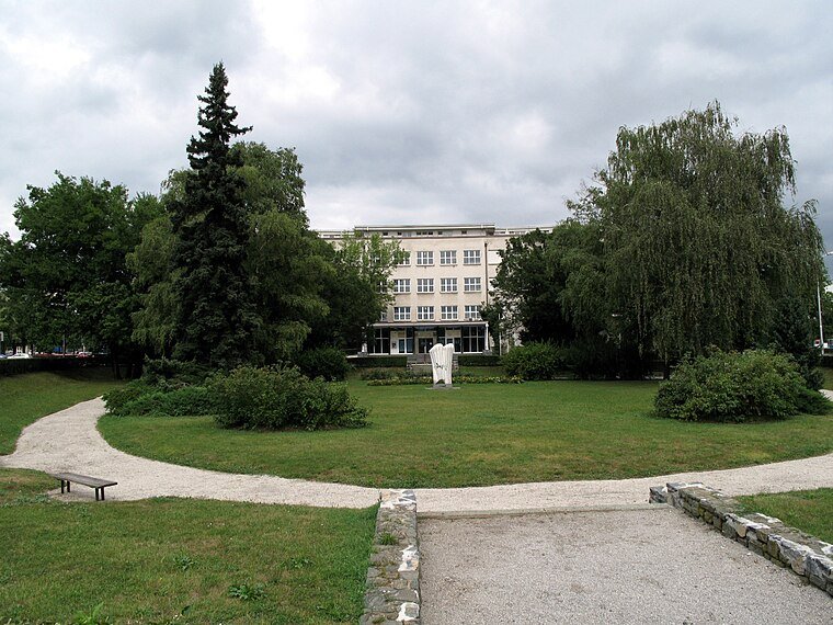 XV. gimnazija – MIOC (Mathematics and Computer Science High School)