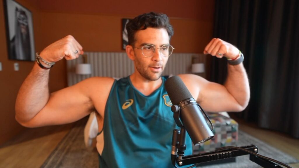Hasan Piker wore a tank top on his livestream (Source: Hasanabi/Twitch)