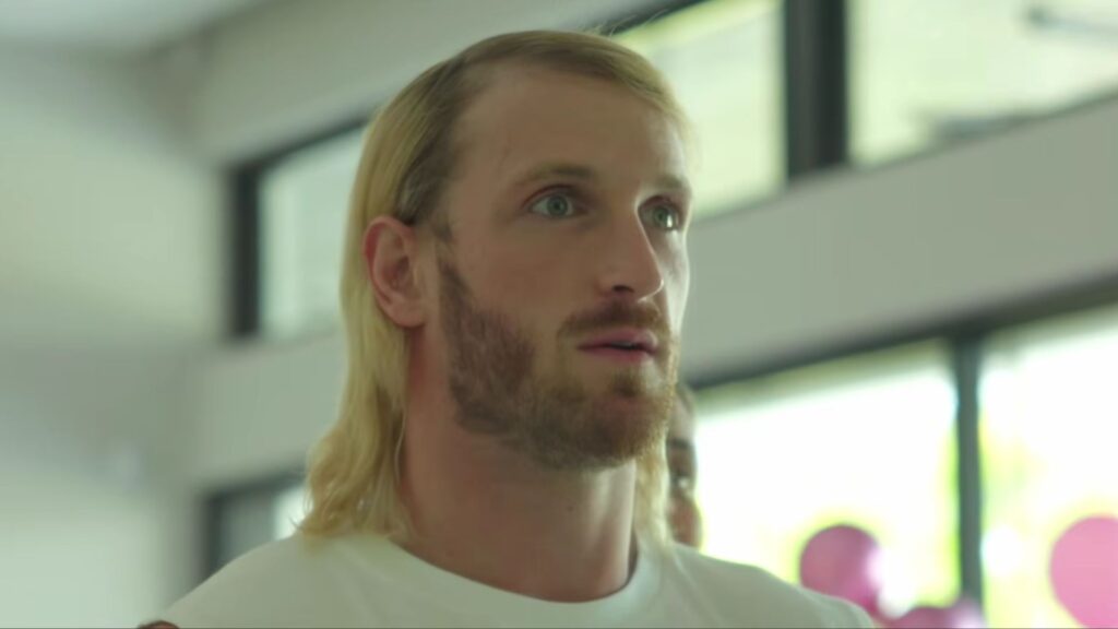 Logan Paul reveals new hairstyle (Image via YouTube/@loganpaulvlogs)