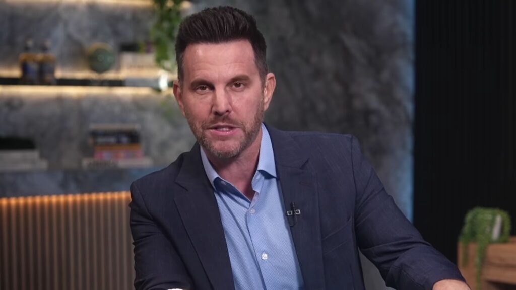 Dave Rubin reacts to protests in France (Image via YouTube/@RubinReport)